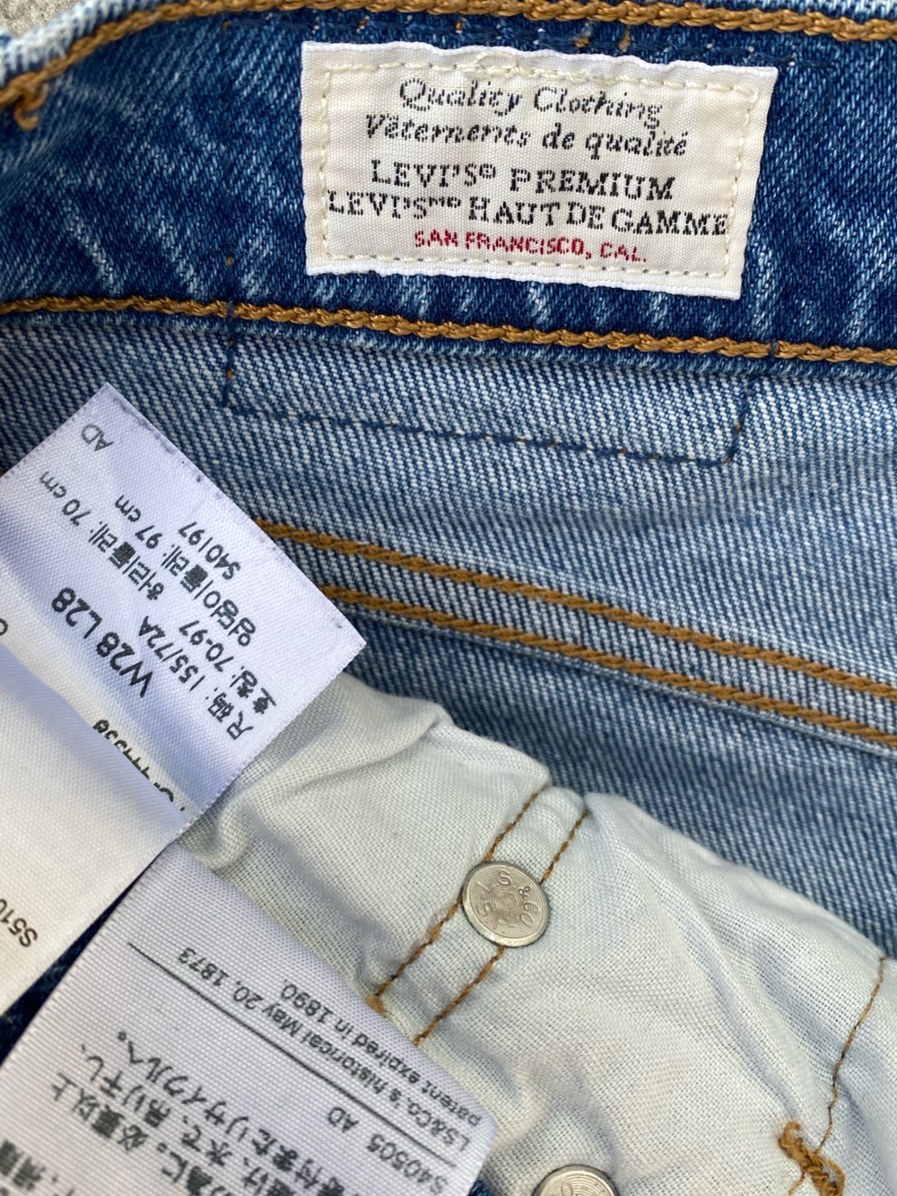 Levi's 501 S Jeans in Medium Blue Wash Denim Size 28 - Picture 4 of 5